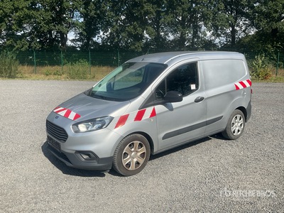 2019 Ford Transit Courier Cargo Van