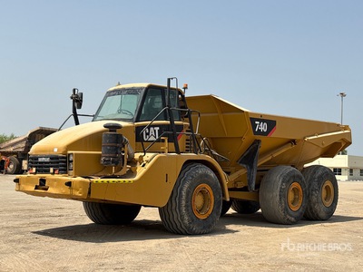 2008 Cat 740 Articulated Dump Truck