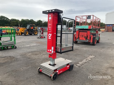 Pop Up PRO 7 ACTIVE Vertical Mast Lift
