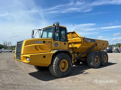 2007 John Deere 250D Articulated Dump Truck
