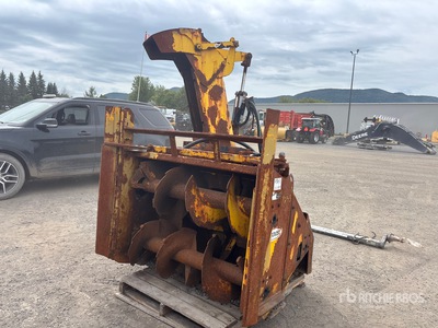 Pronovost P-250-C5 56 in Skid Steer Schneefräse