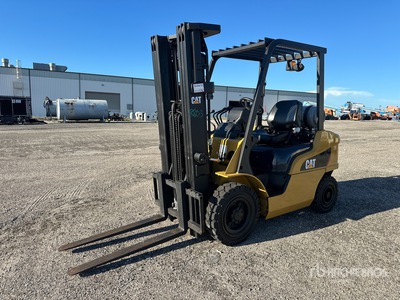 2020 Cat GP25N 4950 lb Chariot Élévateur