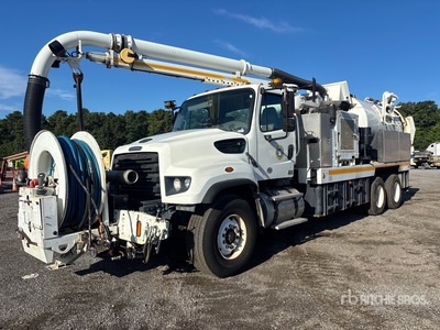 Vac-con on 2013 Freightliner 114SD 6x4 Vacuum Excavator Truck