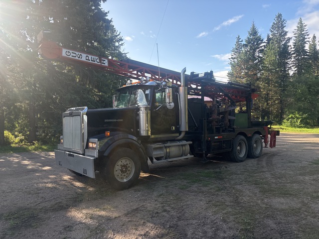 Gus Pech MFG H48 Super George Hyd Bucket Drill on 1998 Western Star 4964FX 6x4 Drill Truck