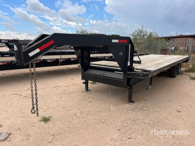 2017 Kearney 24 ft T/A Gooseneck Flatbed Trailer (Inoperable)