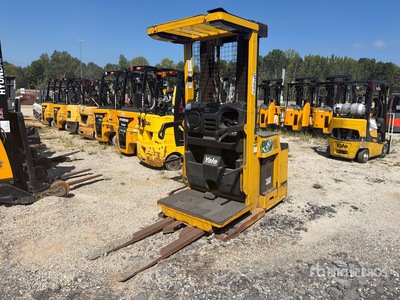 2013 Yale 3000 lb Carretilla Elevadora