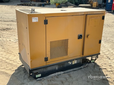 2015 Cat DE22E-3 22 kVA Skid-Mounted Generator Set