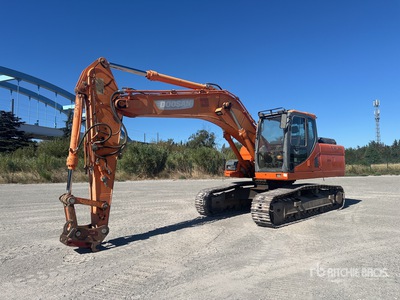 2011 Doosan DX225NLC Pelle Sur Chenilles Tracked Excavator