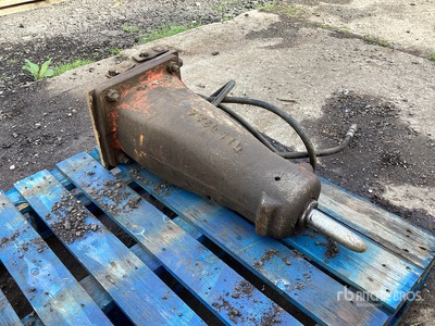 Hydraulic Breaker