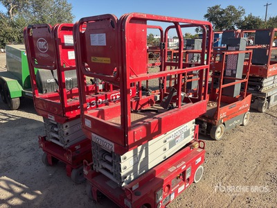 2019 MEC 1330SE Electric Scissor Lift