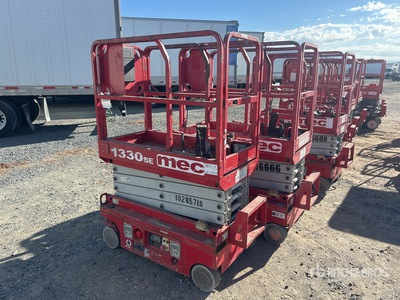 2019 MEC 1330SE Scissor Lift