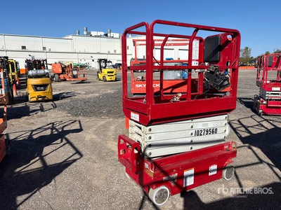 2019 MEC Micro 19 Electric Scissor Lift