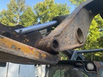 Chassis with Quick Coupler to Arms Pins