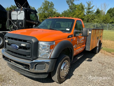 2015 Ford F-550 4x2 Service Truck