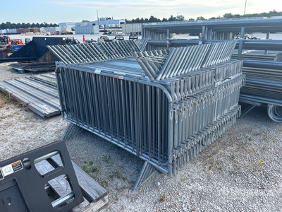 Quantity of (50) Crowd Control Barrera