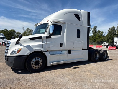 2020 Freightliner Cascadia 126 6x4 T/A Sleeper Truck Tractor