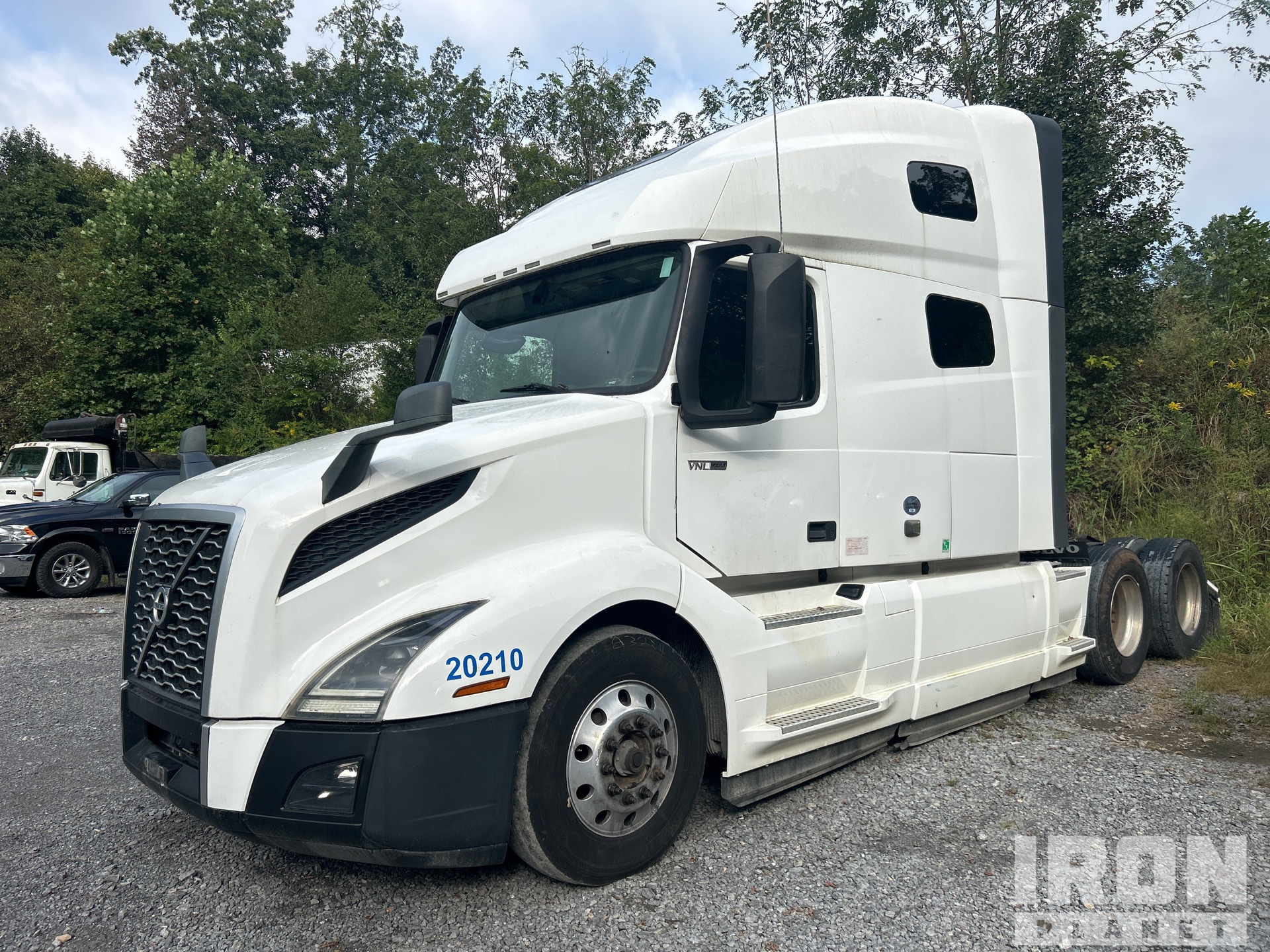 2020 Volvo VNL760 6x4 Sleeper Prime Mover