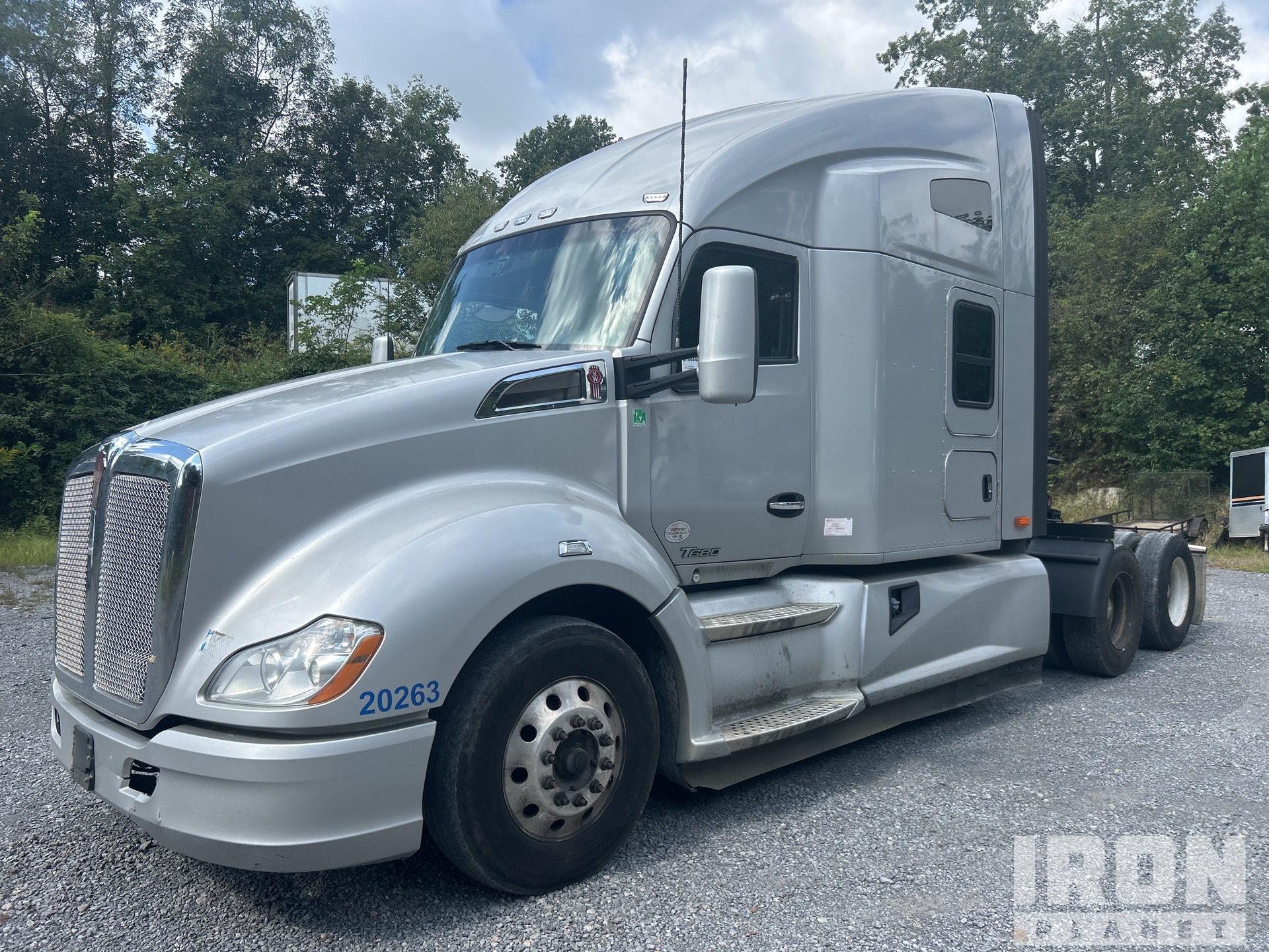 2020 Kenworth T680 6x4 Sleeper Prime Mover