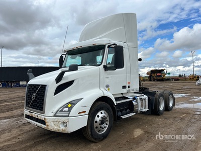 2020 Volvo VNR 6x4 Ciągnik siodłowy T/A z kabiną dzienną