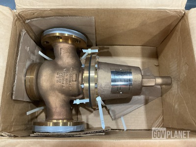Trac Regulator MIL-V-20420 Fluid Regulating Pressure Valve