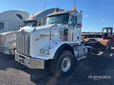 2018 Kenworth T800 8x4 Kabina i podwozie