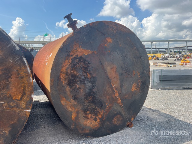 Quantity of (4) 4000 Gallon Vertical Steel Storage Tank