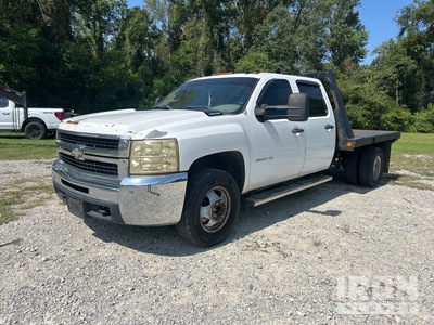 2010 Chevrolet 3500 HD 4x2 Crew Cab Flatbed Truck