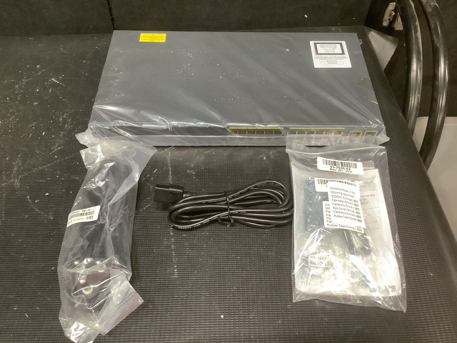 (7) Cisco WS-C2960-24TC-L Digital Switches