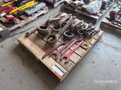 Quantity of Wrenches