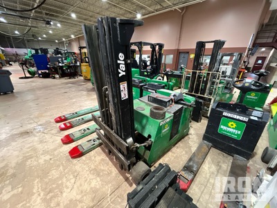 2018 Yale MCW040-E 4000 lb Electric Stacker