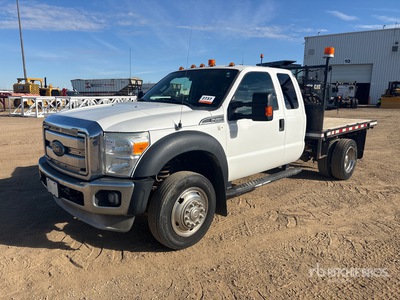 2013 Ford F-450 XLT 4x4 Extended Cab Flatbed Truck