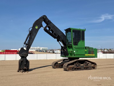 2011 John Deere 2154D Short Wood محمل الجذوع