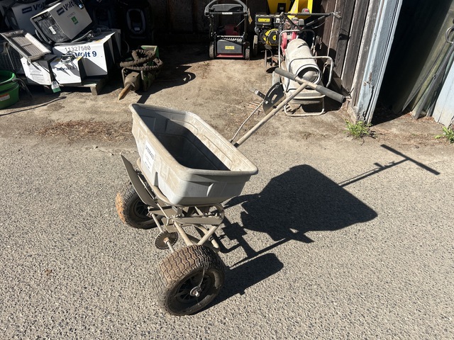 2016 B E Wallace PFSS60P Seeder