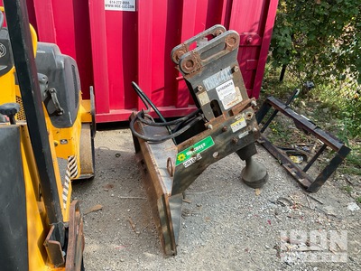 2018 Toku Strik TNB-4M Hydraulic post driver