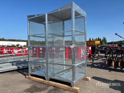 Quantity of (2) 44 in x 41 in x 99 in Propane Tank Galvanized Cages Varios, tienda, almacen, consumidor (Unused)