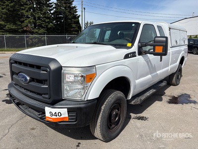 2015 Ford F-350 XL 4x4 Extended Cab Pickup