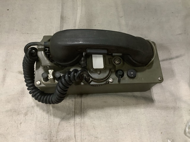 (10) TA-312A/PT Telephone Sets