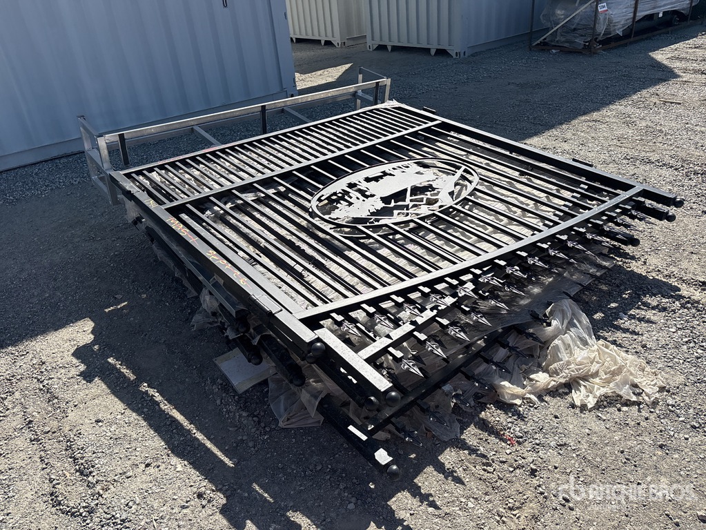 General Appearance with Foto, angolo anteriore sinistro