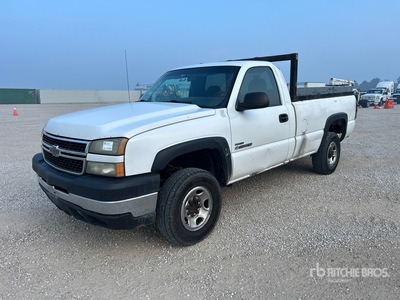 2007 Chevrolet Silverado 2500HD 4x2 Pickup