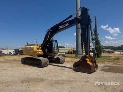 2014 John Deere 210G LC Tracked Excavator