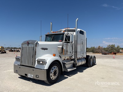 2002 Kenworth W900 6x4 T/A Sleeper Truck Tractor