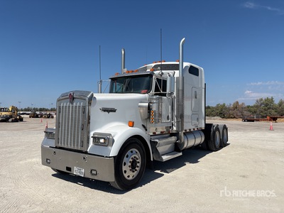 2002 Kenworth W900 6x4 Sleeper Truck Tractor
