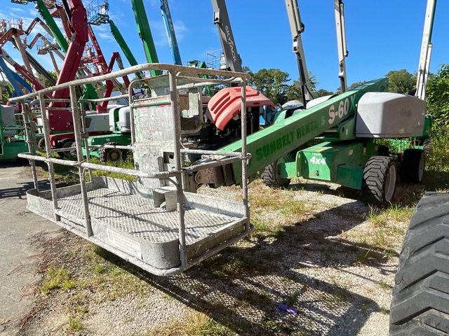 2015 Genie S-60X 4WD Diesel Telescopic Boom Lift 2015 Genie S-60X 4WD Diesel Telescopic Boom Lift