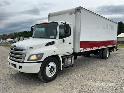 2015 Hino 268 4x2 Van Truck