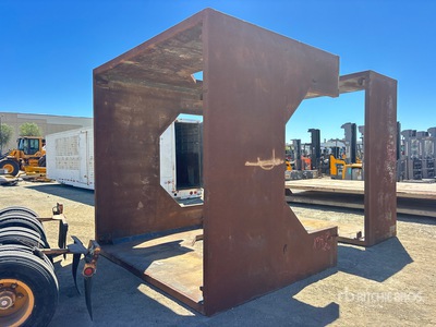 10 ft x 10 ft (4 in Wall) 8' Tall Caja de pozo