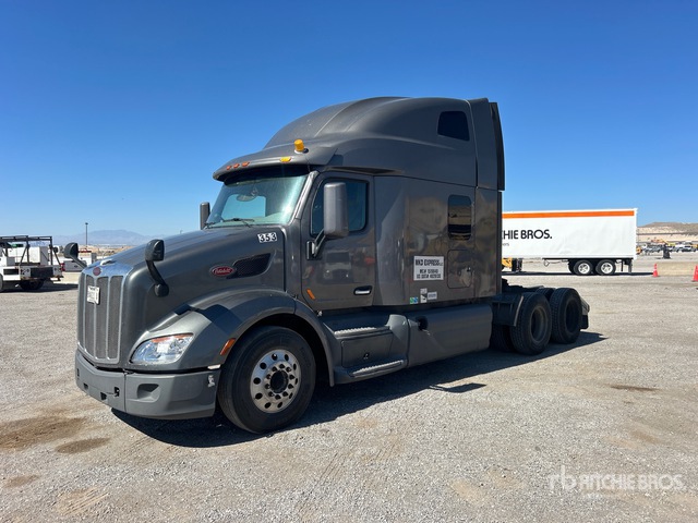 2019 Peterbilt 579 6x4 T/A Sleeper Truck Tractor