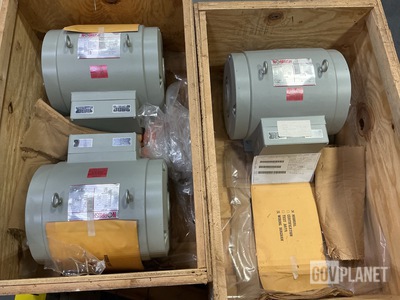 (3) Georator Nobrush 30-207 Brushless Exciters