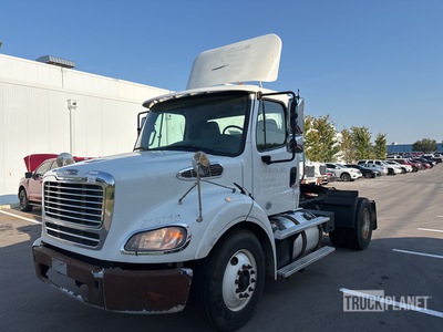 2015 Freightliner M2 112 4x2 2-Achs Sattelzugmaschine