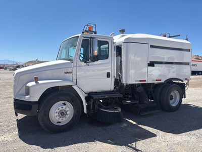 Elgin Series J on 2005 Freightliner FL70 Sweeper Truck
