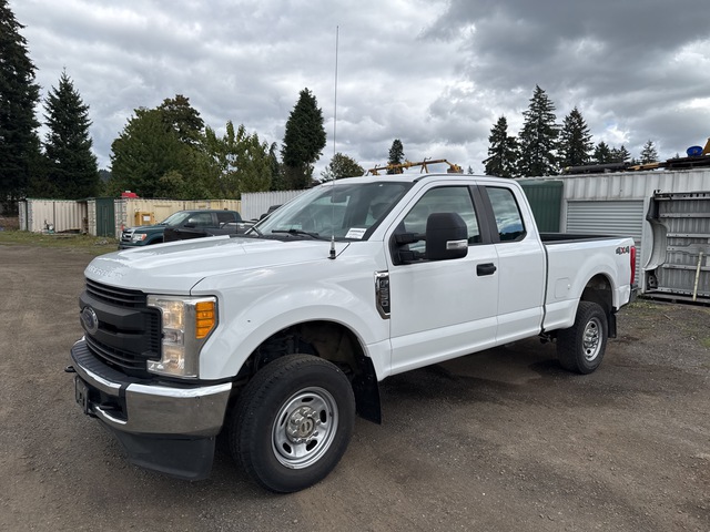 2017 Ford F-250 XL 4x4 Extended Cab Pickup